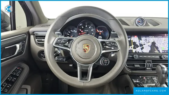 PORSCHE MACAN 2.0