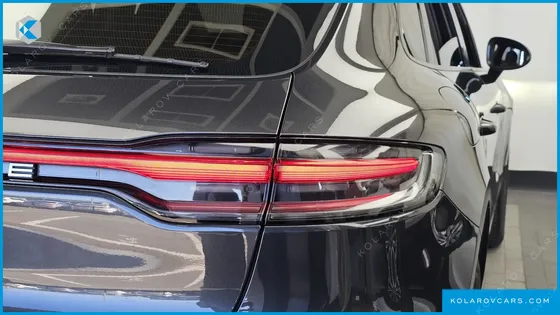 PORSCHE MACAN 2.0