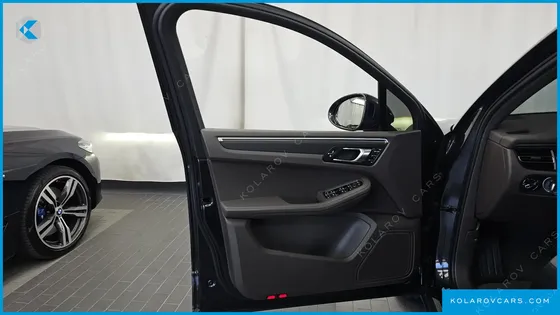 PORSCHE MACAN 2.0