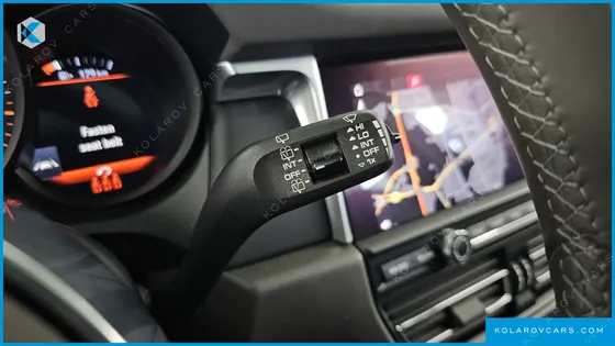 PORSCHE MACAN 2.0