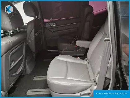 KGM - SSANGYONG KORANDO 4WD EXTREME 9-SEATER