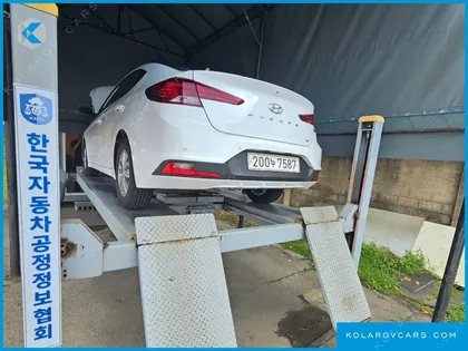 HYUNDAI ELANTRA (AVANTE) 1.6
