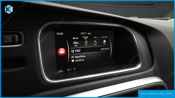 VOLVO V40 D3
