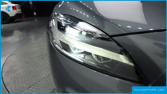 VOLVO V40 D3