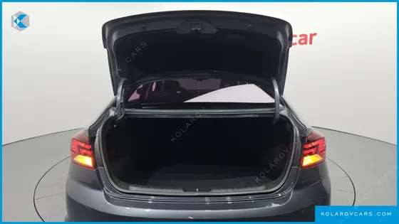 HYUNDAI ELANTRA (AVANTE) 1.6