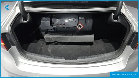 KIA K7 3.0 LPI TRENDY(RENTED CAR)