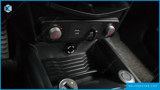 KGM - SSANGYONG TIVOLI VX 2WD