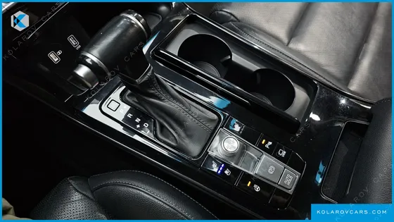 KIA K7 3.0 LPI TRENDY(RENTED CAR)