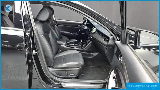 KIA K7 3.0 LPI TRENDY(RENTED CAR)