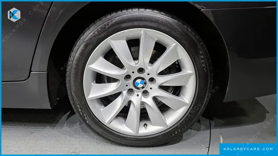 BMW 5 SERIES 528I