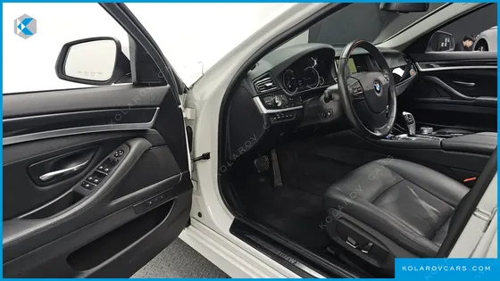 BMW 5 SERIES 520D