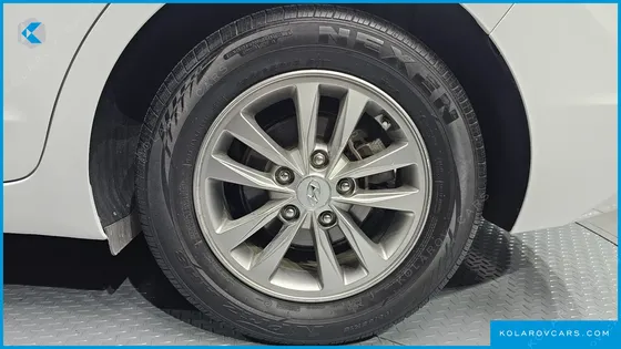 HYUNDAI ELANTRA (AVANTE) 1.6