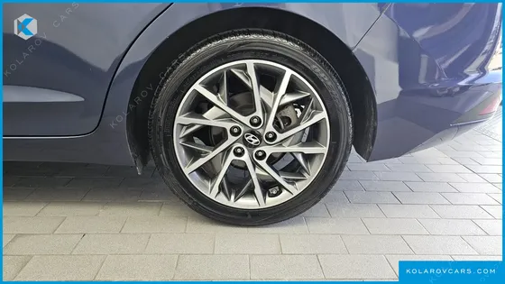 HYUNDAI ELANTRA (AVANTE) 1.6