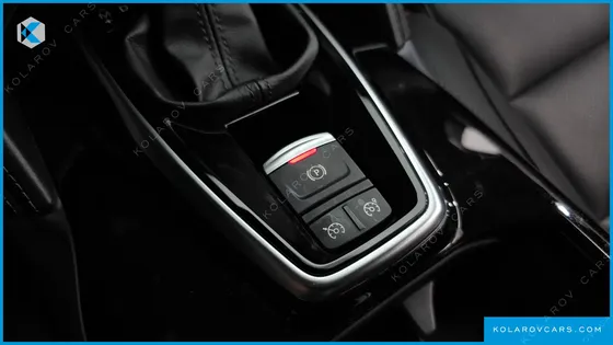 RENAULT KOREA QM6 (KOLEOS) 2.0 GDE PREMIERE 2WD
