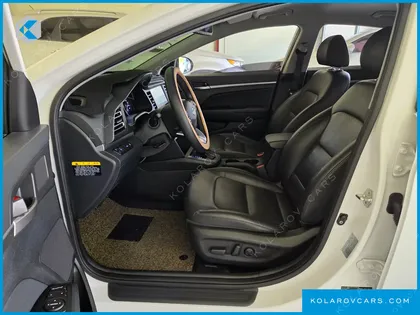 HYUNDAI ELANTRA (AVANTE) 1.6