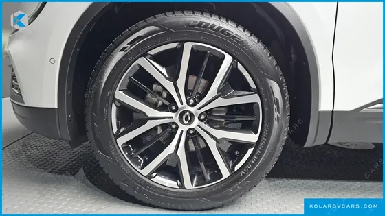 RENAULT KOREA QM6 (KOLEOS) 2.0 LPE RE SIGNATURE 2WD