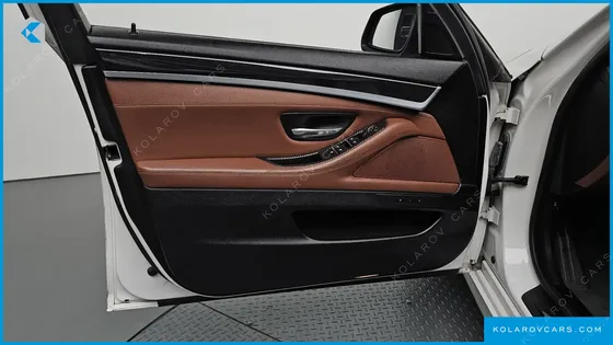 BMW 5 SERIES 520D
