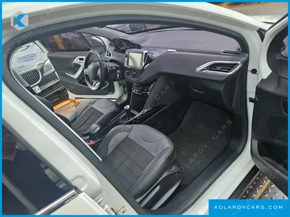 PEUGEOT 2008 1.6 E-HDI FELINE L
