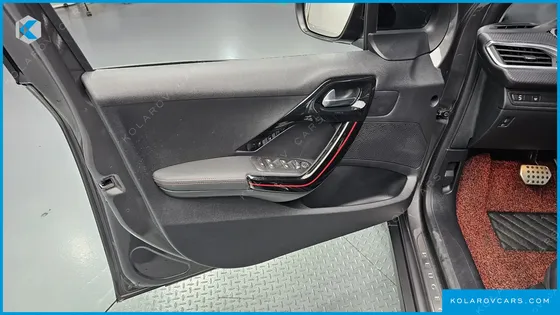 PEUGEOT 2008 1.5 BLUEHDI GT LINE