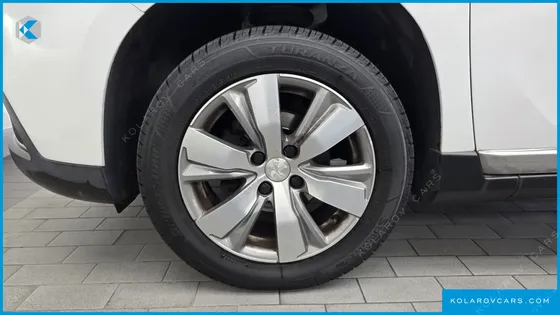 PEUGEOT 2008 1.6 BLUEHDI FELINE