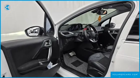 PEUGEOT 2008 1.6 BLUEHDI FELINE
