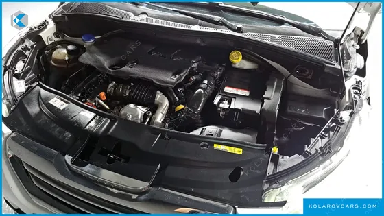 PEUGEOT 2008 1.6 E-HDI FELINE L