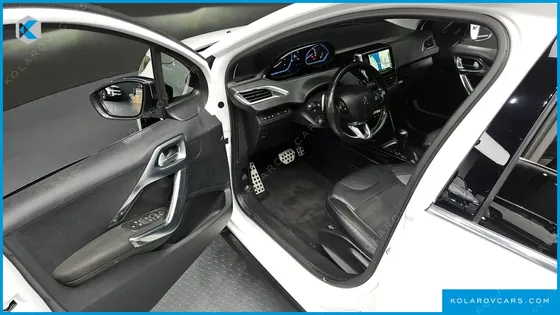 PEUGEOT 2008 1.6 E-HDI FELINE L