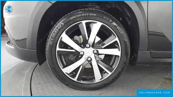 PEUGEOT 2008 1.5 BLUEHDI GT LINE