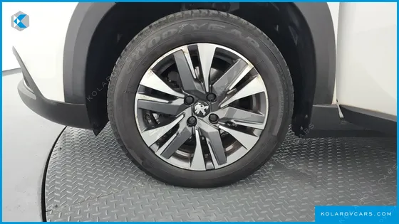 PEUGEOT 2008 1.5 BLUEHDI ALLURE