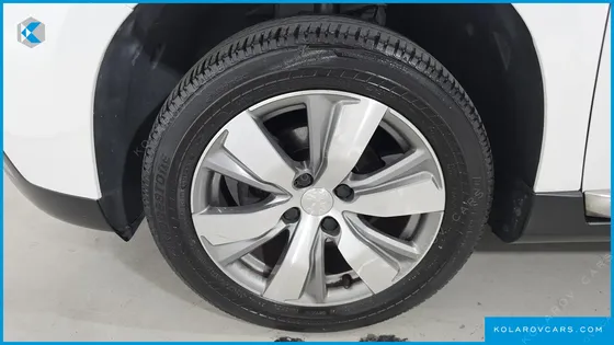 PEUGEOT 2008 1.6 BLUEHDI FELINE