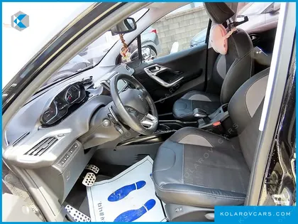 PEUGEOT 2008 1.6 E-HDI FELINE L