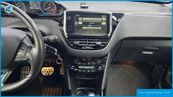 PEUGEOT 2008 1.6 BLUEHDI FELINE