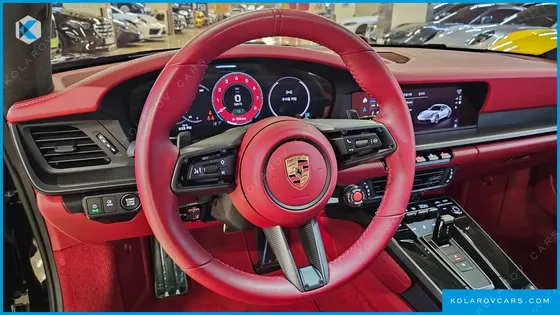 PORSCHE 911 CARRERA 4 GTS