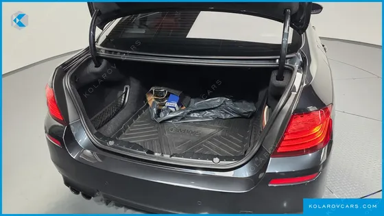 BMW M5 M5 SEDAN