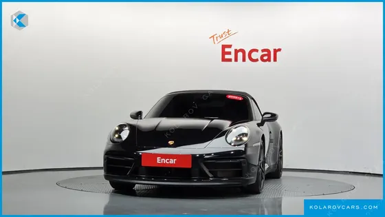 PORSCHE 911 CARRERA 4 GTS CABRIOLET