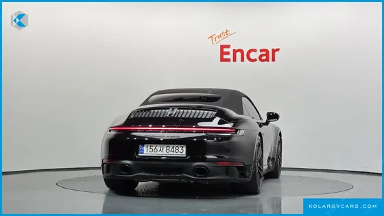 PORSCHE 911 CARRERA 4 GTS CABRIOLET