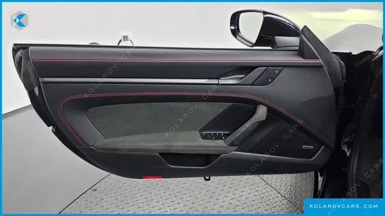 PORSCHE 911 CARRERA 4 GTS CABRIOLET
