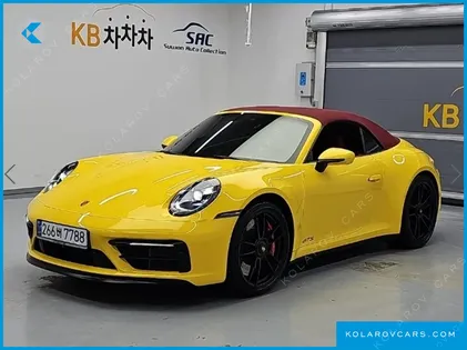 PORSCHE 911 CARRERA 4 GTS CABRIOLET