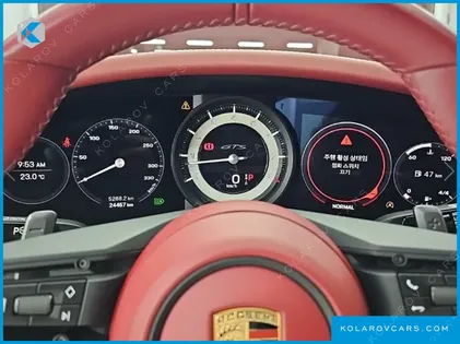 PORSCHE 911 CARRERA 4 GTS CABRIOLET