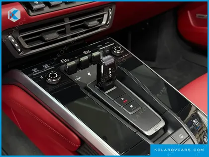 PORSCHE 911 CARRERA 4S