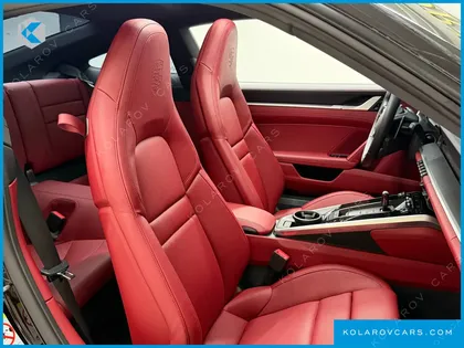 PORSCHE 911 CARRERA 4S