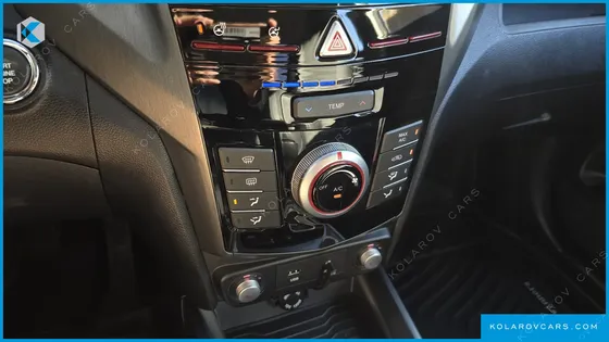 KGM - SSANGYONG TIVOLI VX 2WD