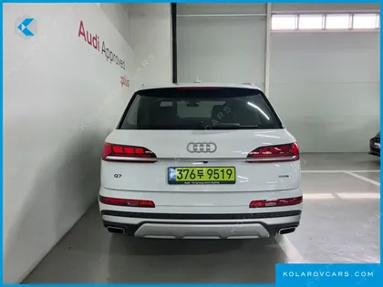 AUDI Q7 55 TFSI QUATTRO
