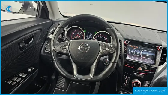 KGM - SSANGYONG TIVOLI VX 2WD