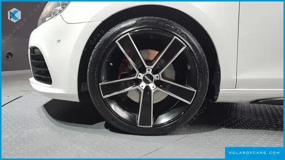VOLKSWAGEN GOLF 2.0 GTI 5DOOR