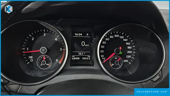 VOLKSWAGEN GOLF 1.6 TDI BLUE MOTION