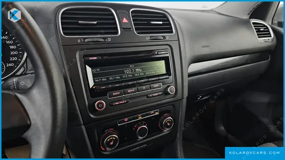 VOLKSWAGEN GOLF 1.6 TDI BLUE MOTION
