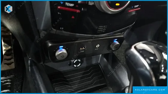 KGM - SSANGYONG TIVOLI LX 2WD