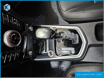 KGM - SSANGYONG TIVOLI VX 2WD