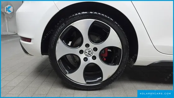 VOLKSWAGEN GOLF 2.0 GTI 5DOOR